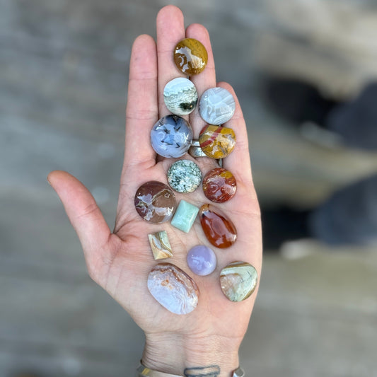 Cabochon Workshop | Friday, November 13, 12:00 - 4:00pm