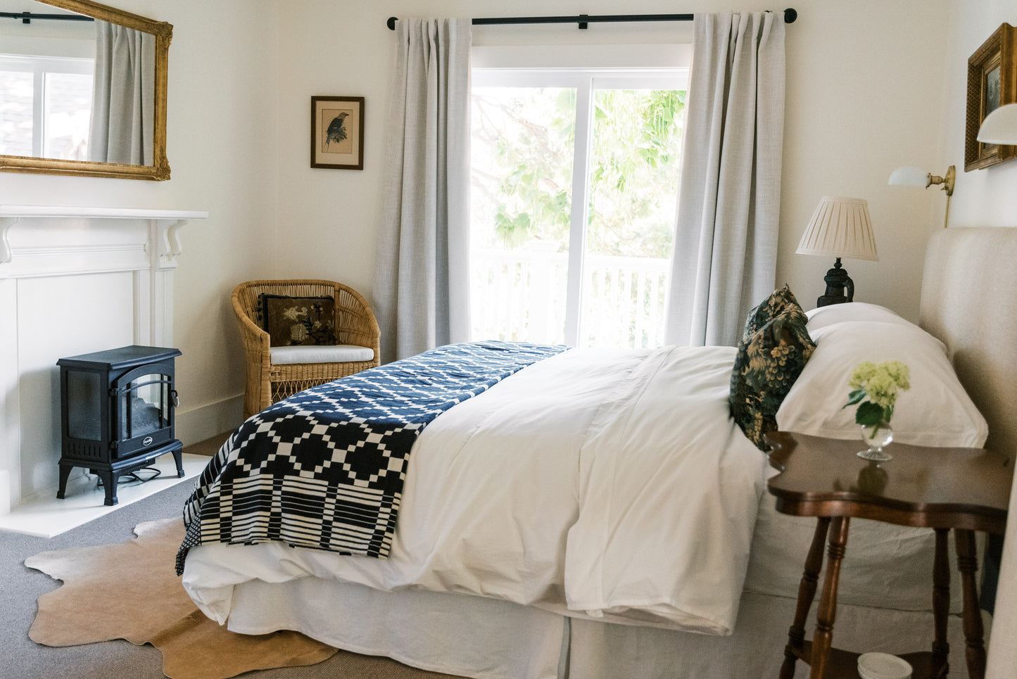 DELUXE KING IN MAIN HOUSE (ROOM 4)