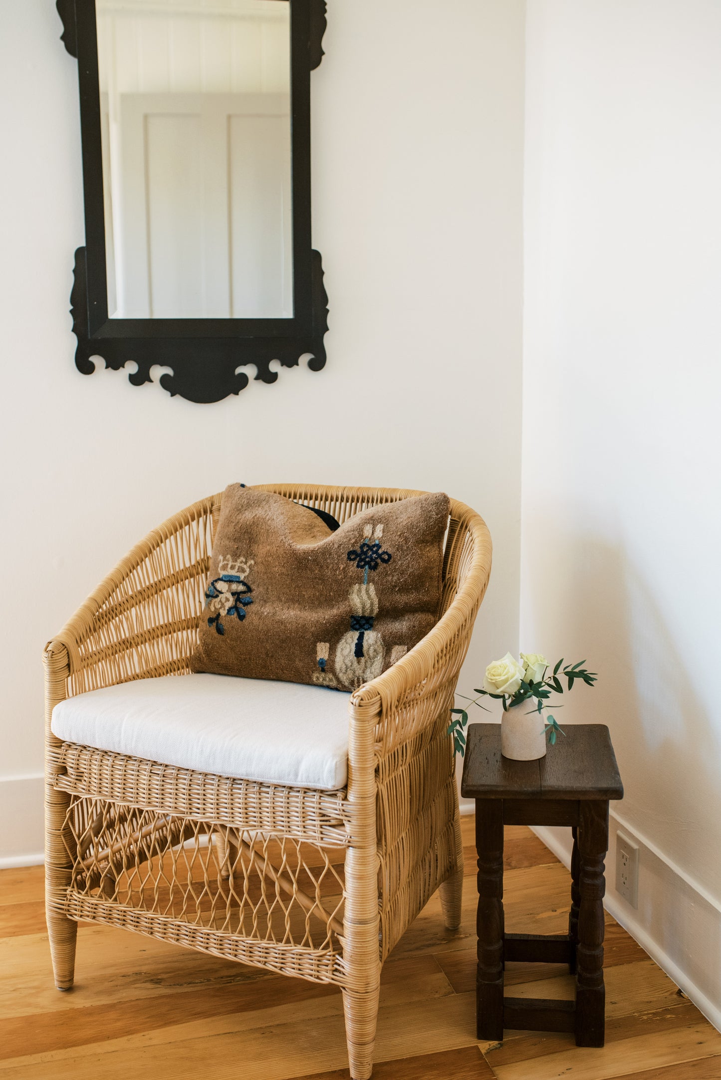 STANDARD KING IN MAIN HOUSE (ROOM 3)