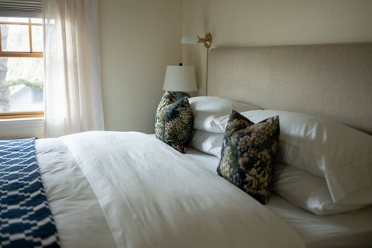 DELUXE PRIVATE KING IN BUNGALOW