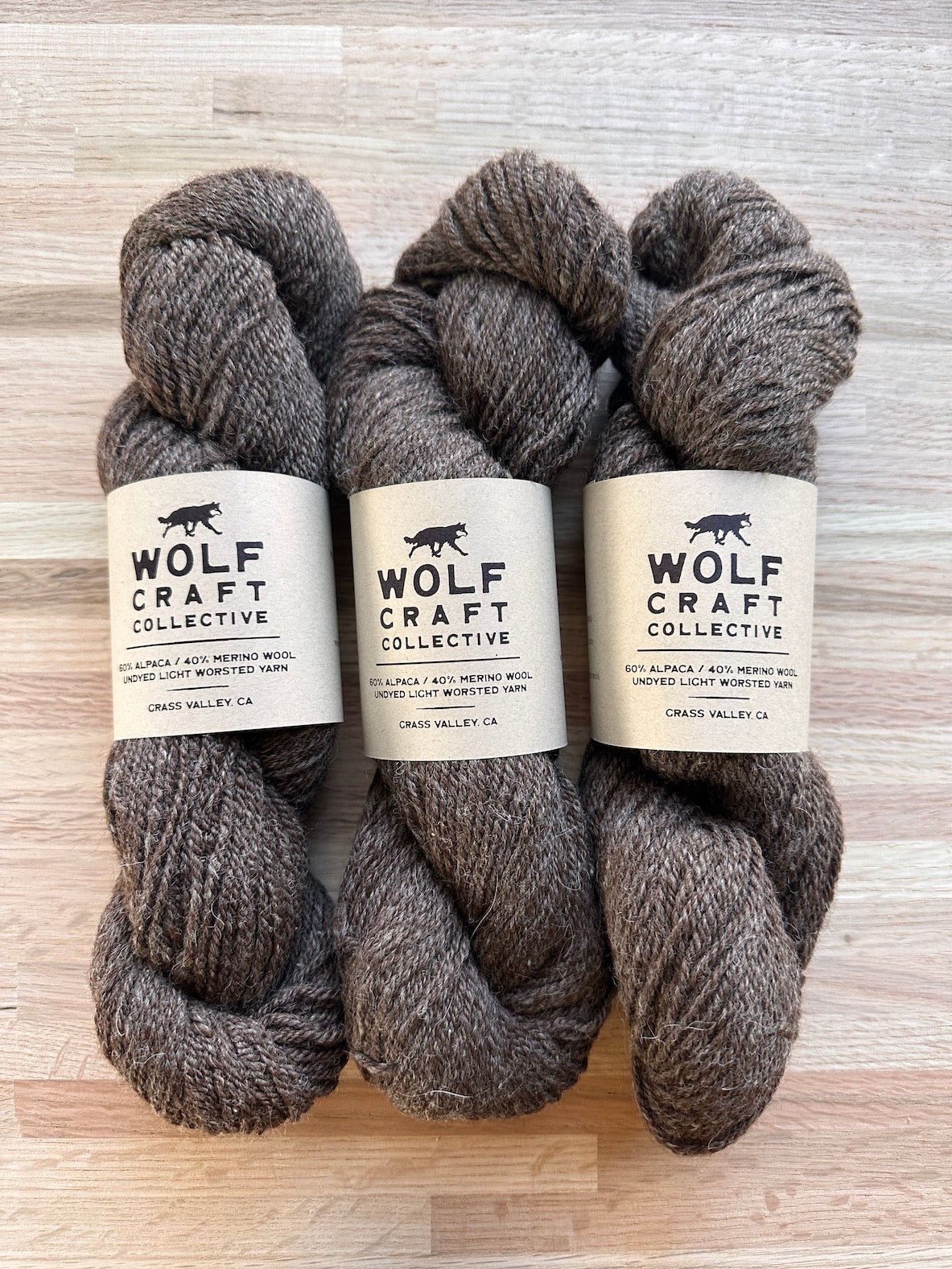 60% ALPACA / 40% MERINO WOOL UNDYED LIGHT WORSTED YARN