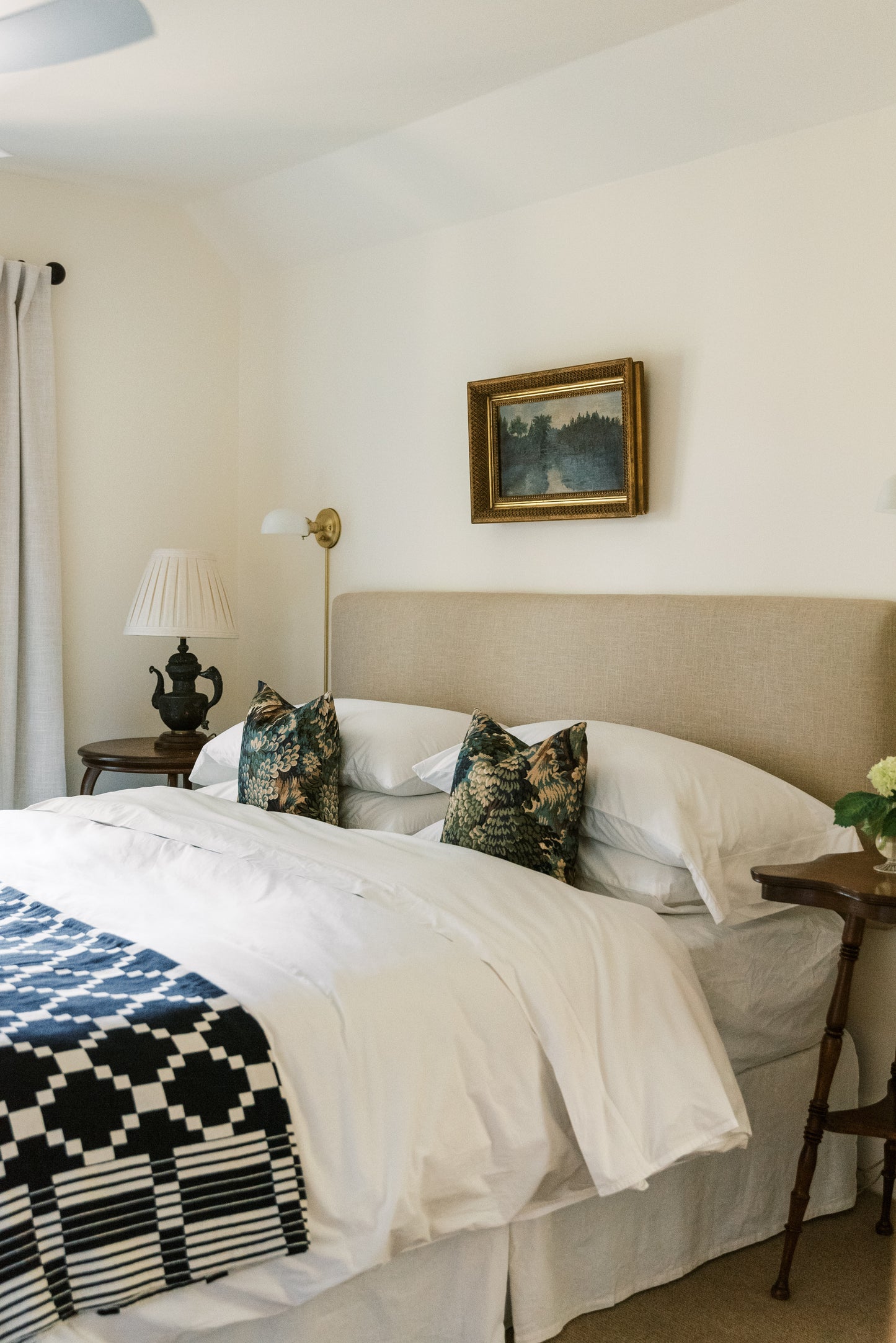 DELUXE KING IN MAIN HOUSE (ROOM 4)